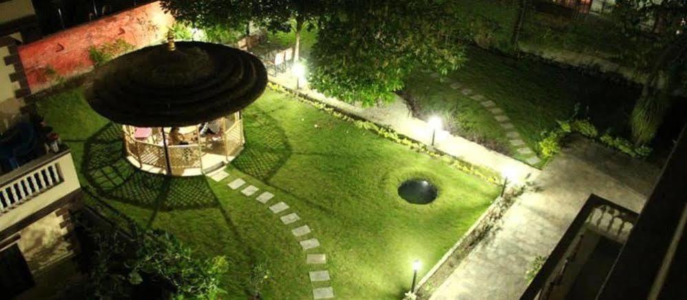 קטמנדו Alliance Hotel-Boudhanath Stupa מראה חיצוני תמונה